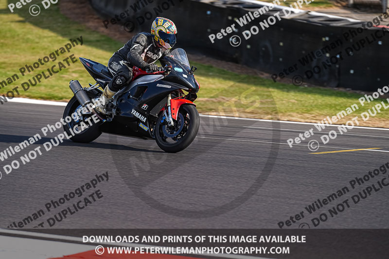 donington no limits trackday;donington park photographs;donington trackday photographs;no limits trackdays;peter wileman photography;trackday digital images;trackday photos